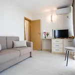 Coop - Hotel 2*