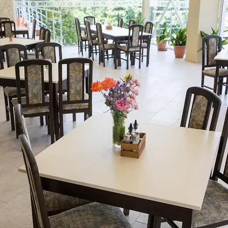 Coop - Kiten Hotel