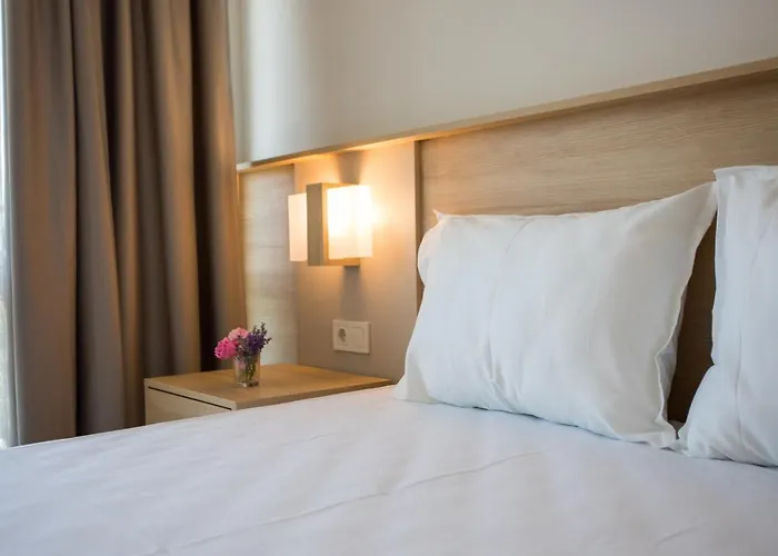 Хотел кооп - 2*