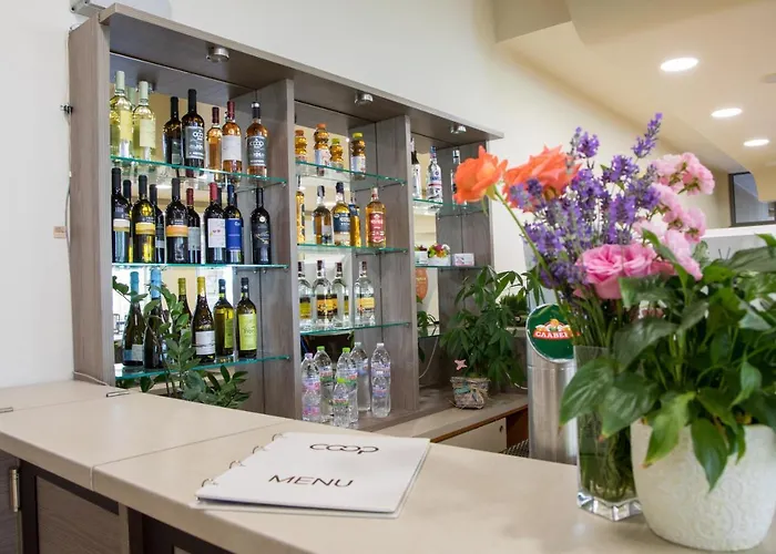 Хотел кооп - 2*