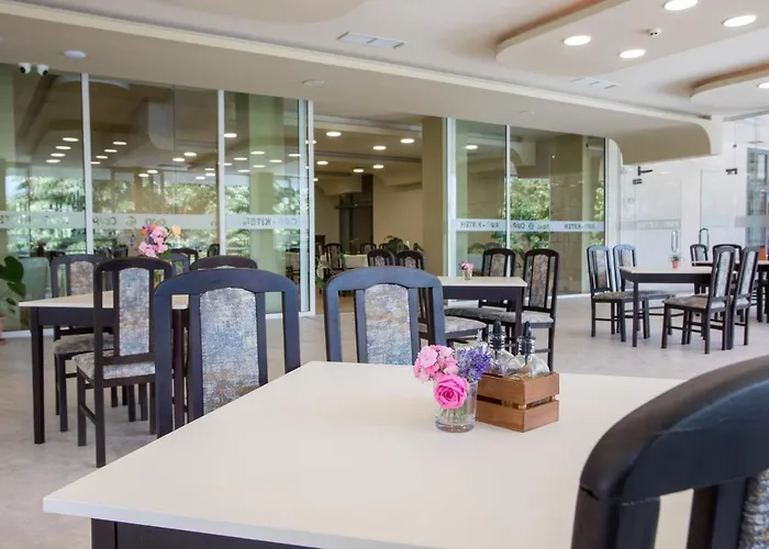 кооп - Хотел 2*