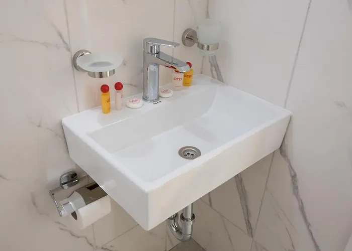 Хотел кооп -