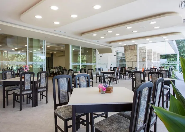 Хотел кооп -