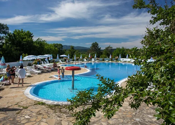 Хотел кооп - 2*