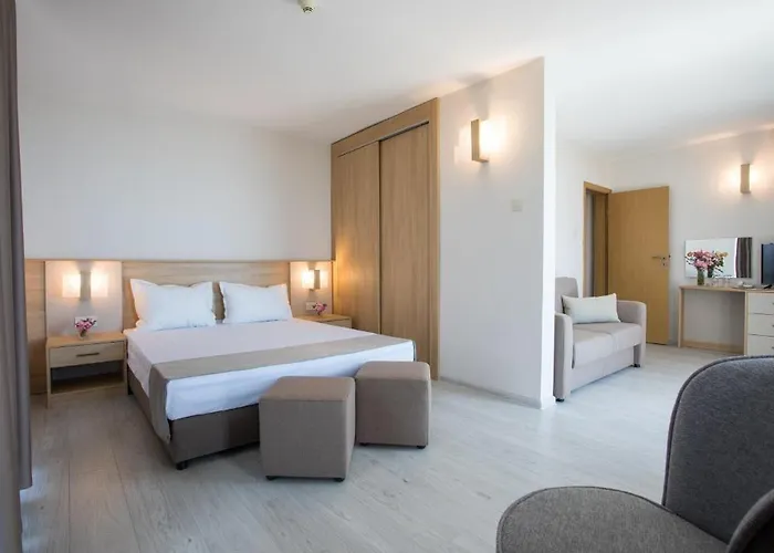 Хотел кооп - Китен